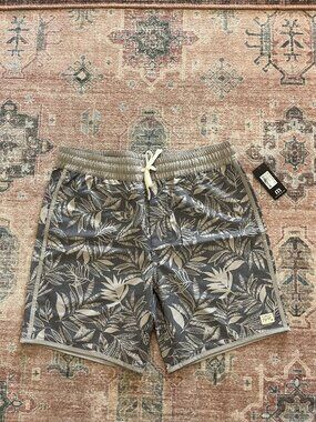 NWT Travis Mathew Tropical Palm Print boardshorts Gray Tan L